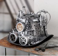 CHAPEAU EN PLASTIQUE ARGENT