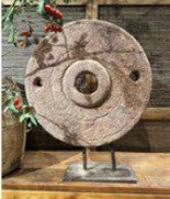 Moulin en PIERRE – Pierre & Fer, Style Vintage et Artisanal (46 × 10 × 55 cm)